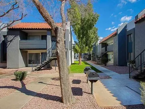 5150 W Eugie Ave, Glendale, AZ 85304
