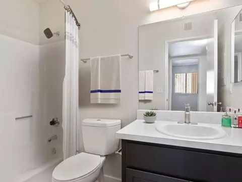 5150 W Eugie Ave, Glendale, AZ 85304