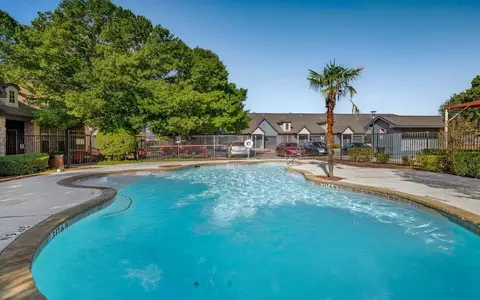 4611 E Houston St, San Antonio, TX 78220