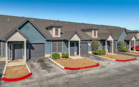 4611 E Houston St, San Antonio, TX 78220