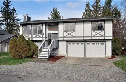 21332 SE 271st Pl, Maple Valley, WA 98038
