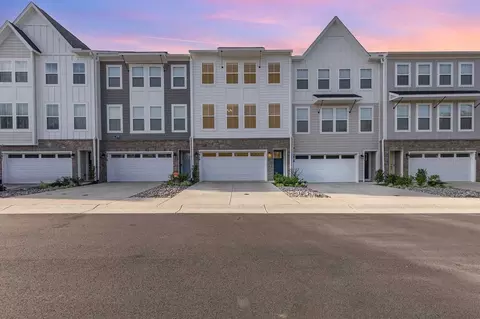 3916 Applegate Ct, Fredericksburg, VA 22408