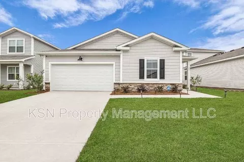 107 Firefly Cir, Bloomingdale, GA 31302