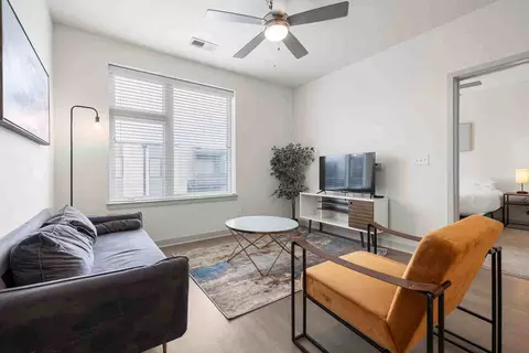 633 E Main St #1031626P, Louisville, KY 40202