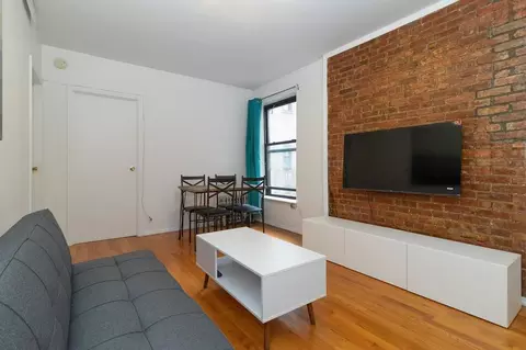 1676 3rd Ave #1032049P, New York, NY 10128