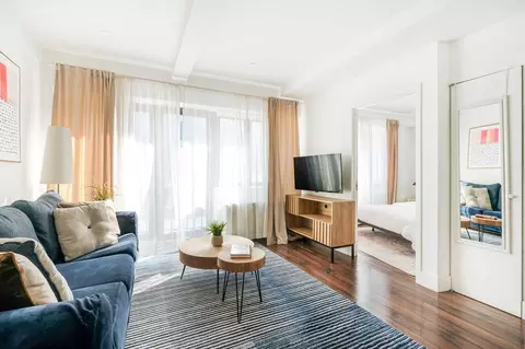 811 9th Ave #1021908P, New York, NY 10019