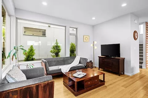 4036 Linden Ave N #1036060P, Seattle, WA 98103