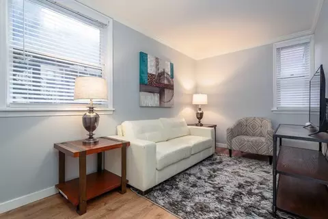 1556 N La Salle Dr #1031476P, Chicago, IL 60610