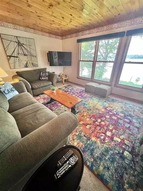 37 Crockett Rd #1255622P, Raymond, ME 04071