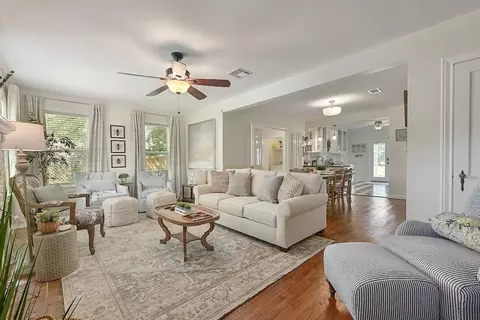 712 Eagle Pass St #1071611P, Bryan, TX 77802