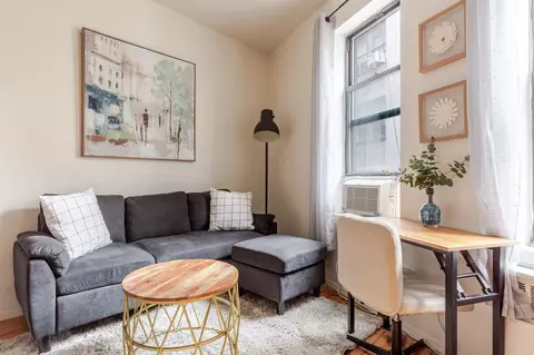 202 W 102nd St #1053014P, New York, NY 10025