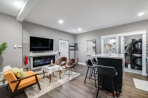 21031 NE 4th St #1035936P, Sammamish, WA 98074