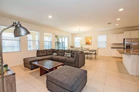 5277 Oakbourne Ave #1263237P, Davenport, FL 33837
