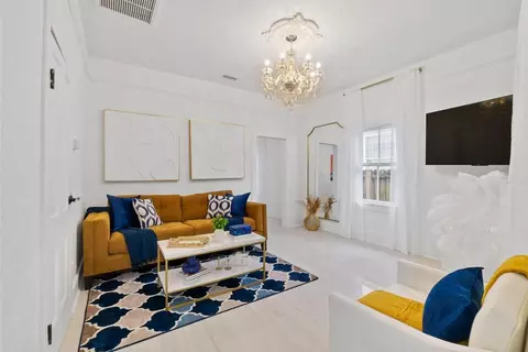 140 M L King Ave # B, Saint Augustine, FL 32084