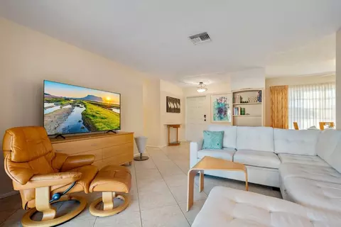 7423 Dickens Dr #1284302P, Sarasota, FL 34231