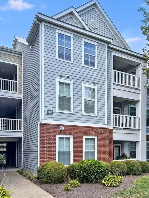 704 Bristol Village Dr #204, Midlothian, VA 23114