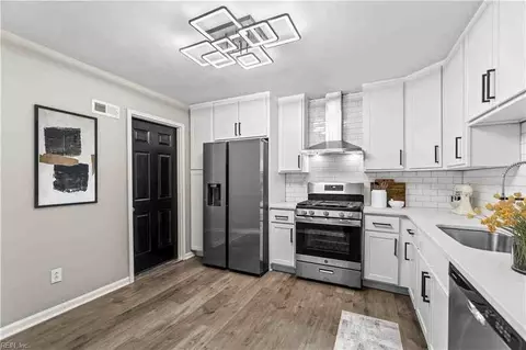 1536 Sword Dancer Dr #1, Virginia Beach, VA 23454
