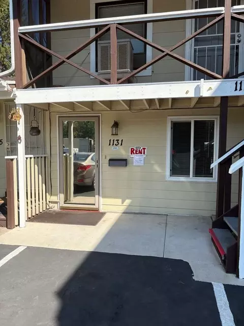 1131 Hunter Lake Dr, Reno, NV 89509