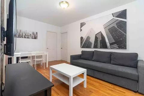 309 E 95th St #1032053P, New York, NY 10128