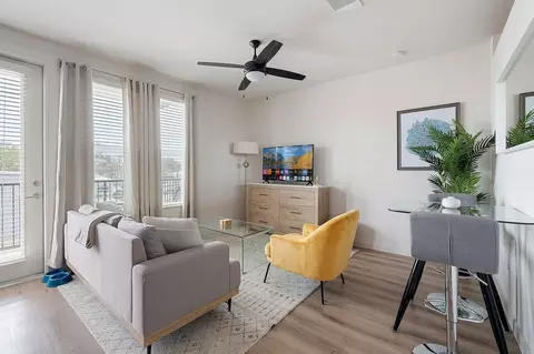 2232 Empire Central #1018240P, Dallas, TX 75235
