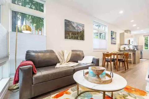 9413 Roosevelt Way NE #1035915P, Seattle, WA 98115