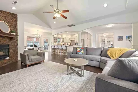 2505 NW 6th St #1221892P, Bentonville, AR 72712