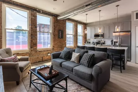 1906 Elm St #1056050P, Cincinnati, OH 45202