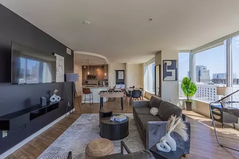 44 W Monroe St #1263193P, Phoenix, AZ 85003