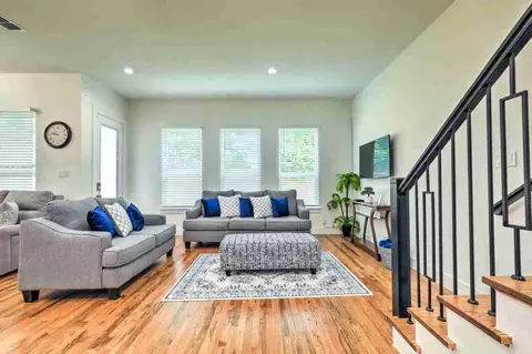 3129 Rutz St #1241909P, Dallas, TX 75212