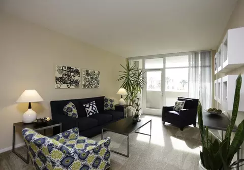 8775 Costa Verde Blvd #1280678P, San Diego, CA 92122