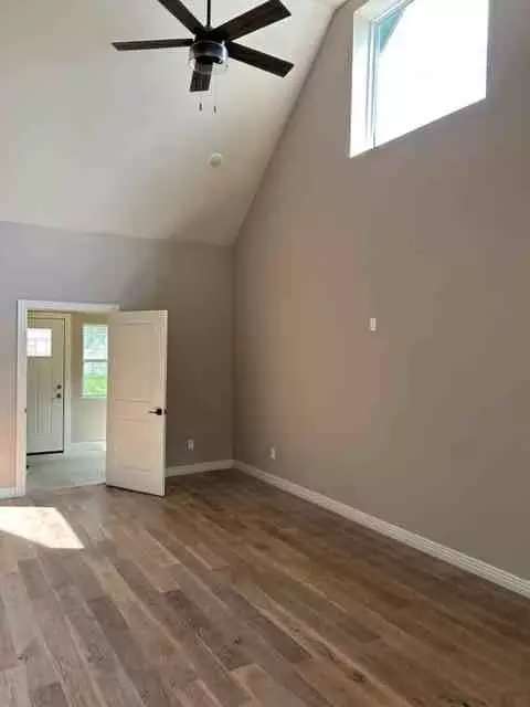 417 S Park Ave, Joplin, MO 64801