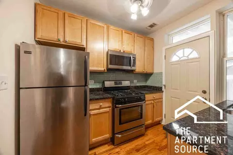 2257 W Rosemont Ave #1, Chicago, IL 60659