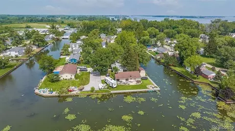 35381 Dern Dr #NA, Rockwood, MI 48173