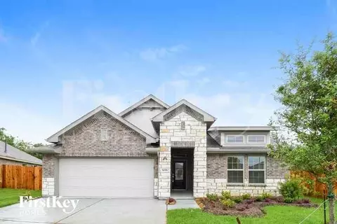 3035 Newcastle Crest Ln, Dickinson, TX 77539