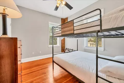 925 S Sarah St #1031869P, Saint Louis, MO 63110