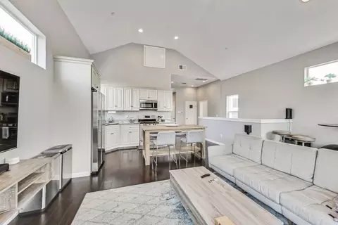 1608 14th St #1259142P, Oakland, CA 94607