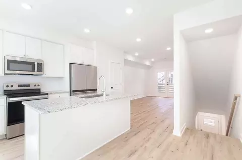 402 Mcdonough Blvd SE, Atlanta, GA 30315