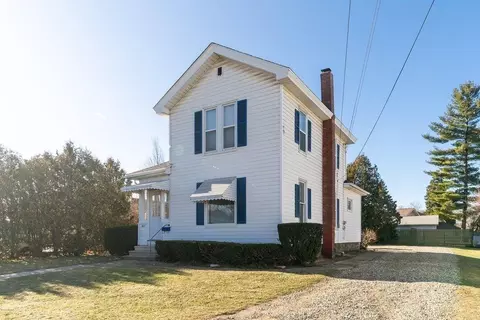 807 N Eaton St, Albion, MI 49224