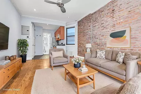 380 E 10th St #1A, New York, NY 10009
