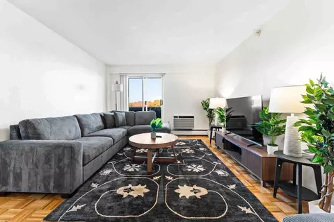 175 Freeman St #1240325P, Brookline, MA 02446