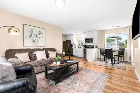 18308 Mesle St #1032362P, Roseville, MI 48066