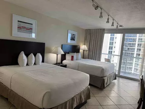 19201 Collins Ave #1255505P, Sunny Isles Beach, FL 33160