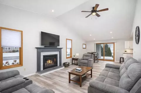 n307 Eastowne Court #1061648P, Appleton, WI 54915