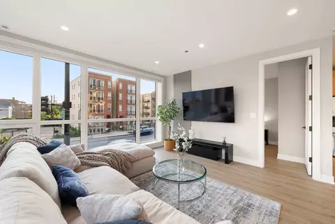 2344 W Polk St #1253891P, Chicago, IL 60612