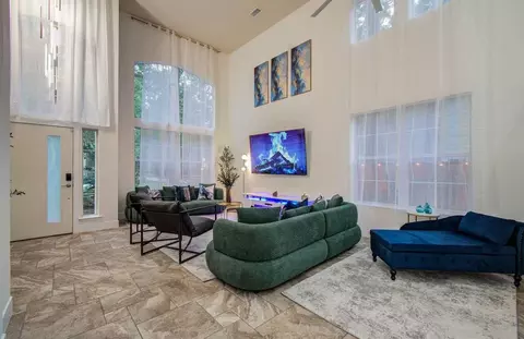 35 Alden Glen Dr #1298276P, The Woodlands, TX 77382