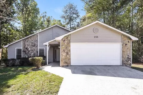 255 Springtree Ct, Atlanta, GA 30349
