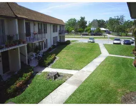 921 W Oak Ridge Rd, Orlando, FL 32809
