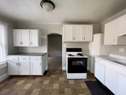2401 S Mulberry St, Muncie, IN 47302
