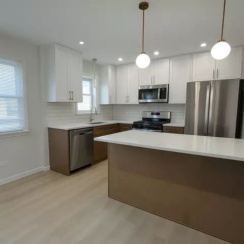 7356 N Harlem Ave #3W, Chicago, IL 60631