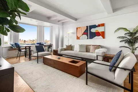160 Central Park S #1256830P, New York, NY 10019